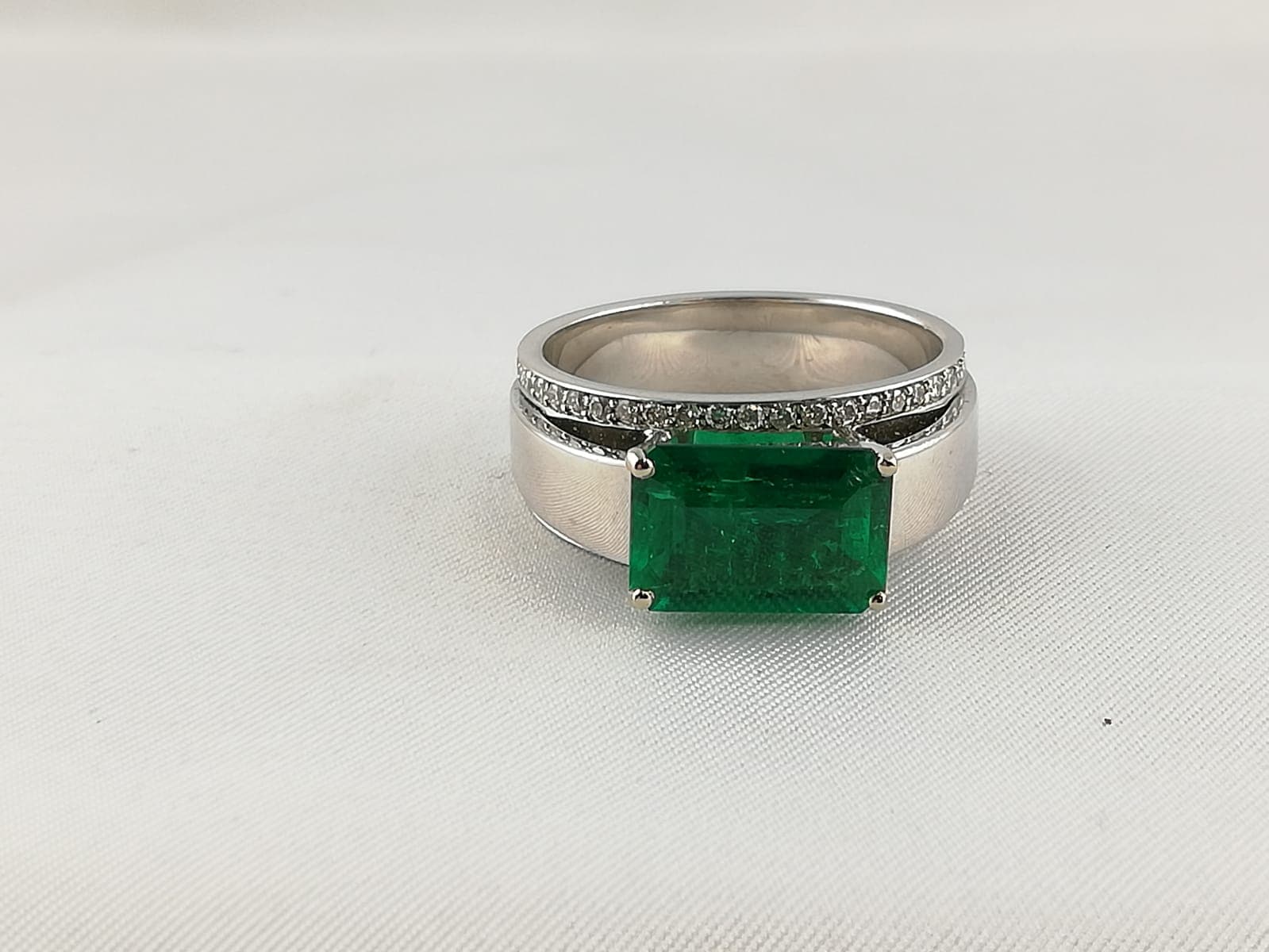 Rachat de bijoux anciens et modernes à Dijon